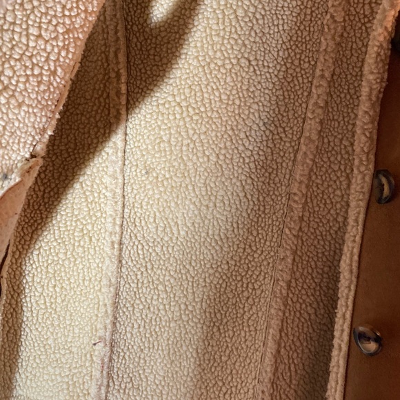 L.L. Bean Women's Brown Sherpa-Lined Vest - Picture 5 of 6